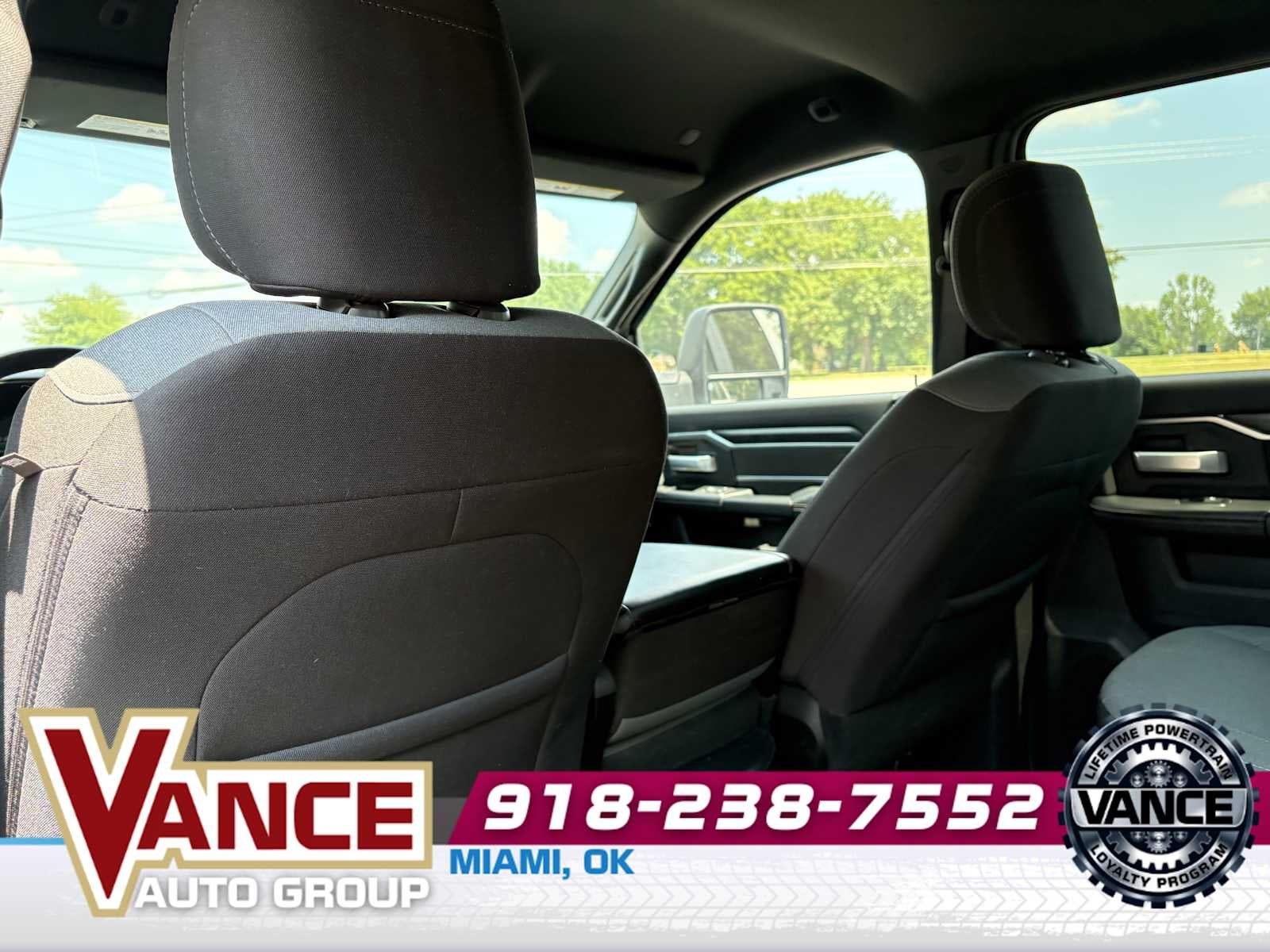 2024 RAM 3500 Big Horn Crew Cab 4x4 8' Box