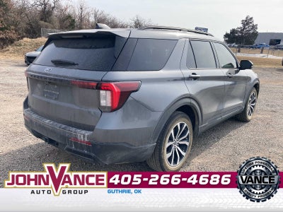 2025 Ford Explorer ST-Line
