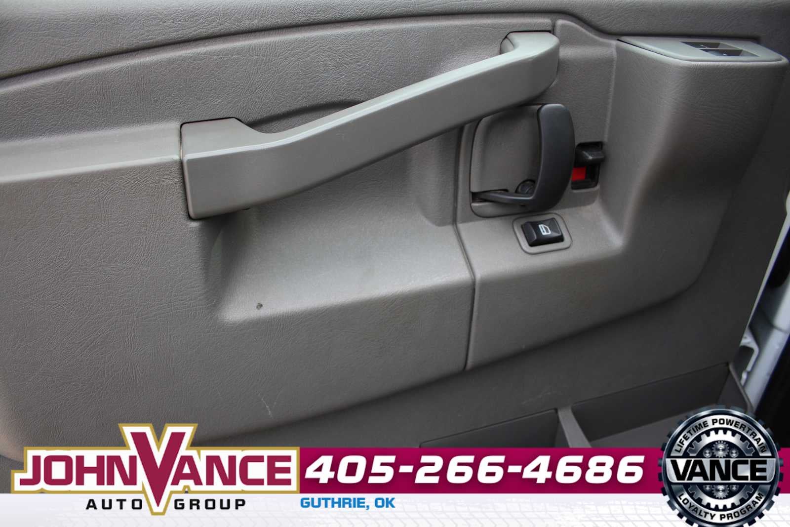 2017 GMC Savana 2500 RWD 2500 135"