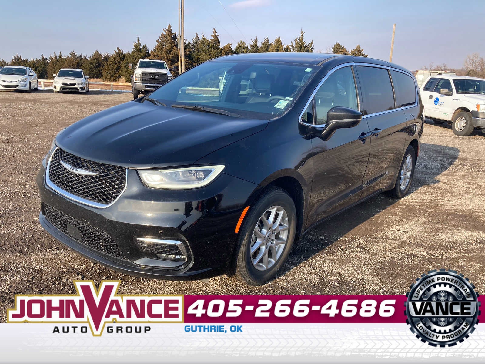 2025 Chrysler Pacifica Select