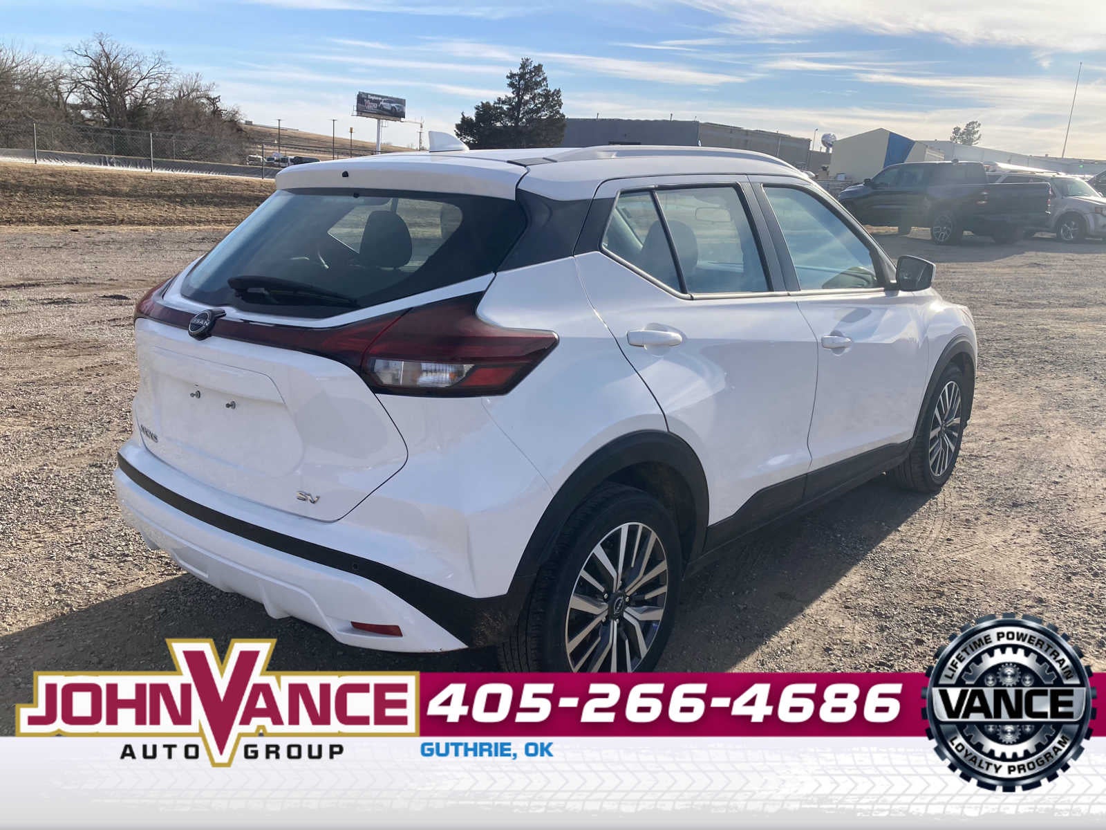 2022 Nissan Kicks SV