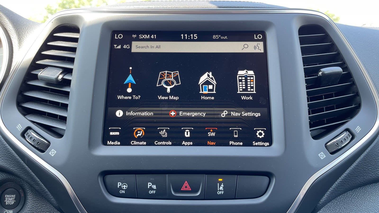 2023 Jeep Cherokee Altitude Lux