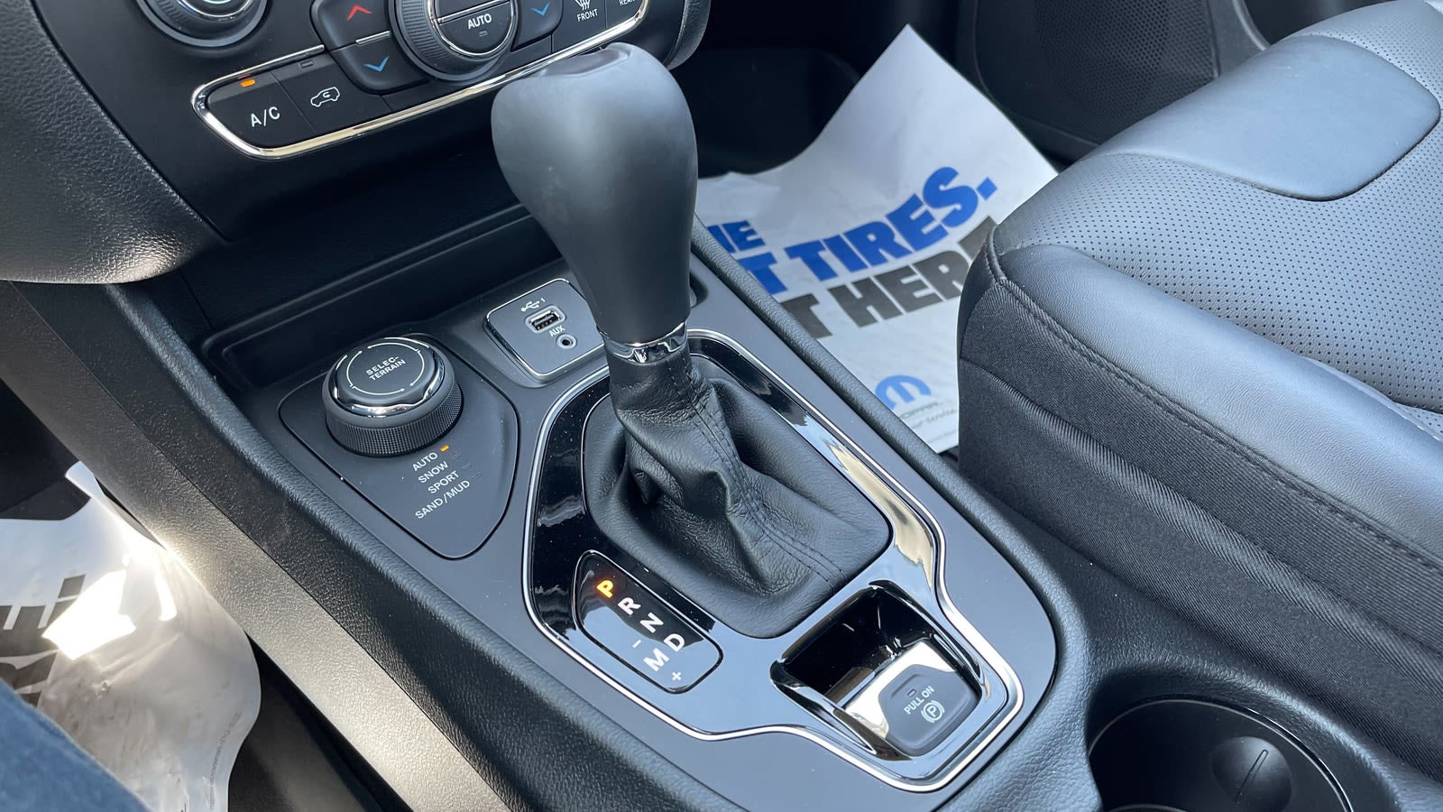 2023 Jeep Cherokee Altitude Lux