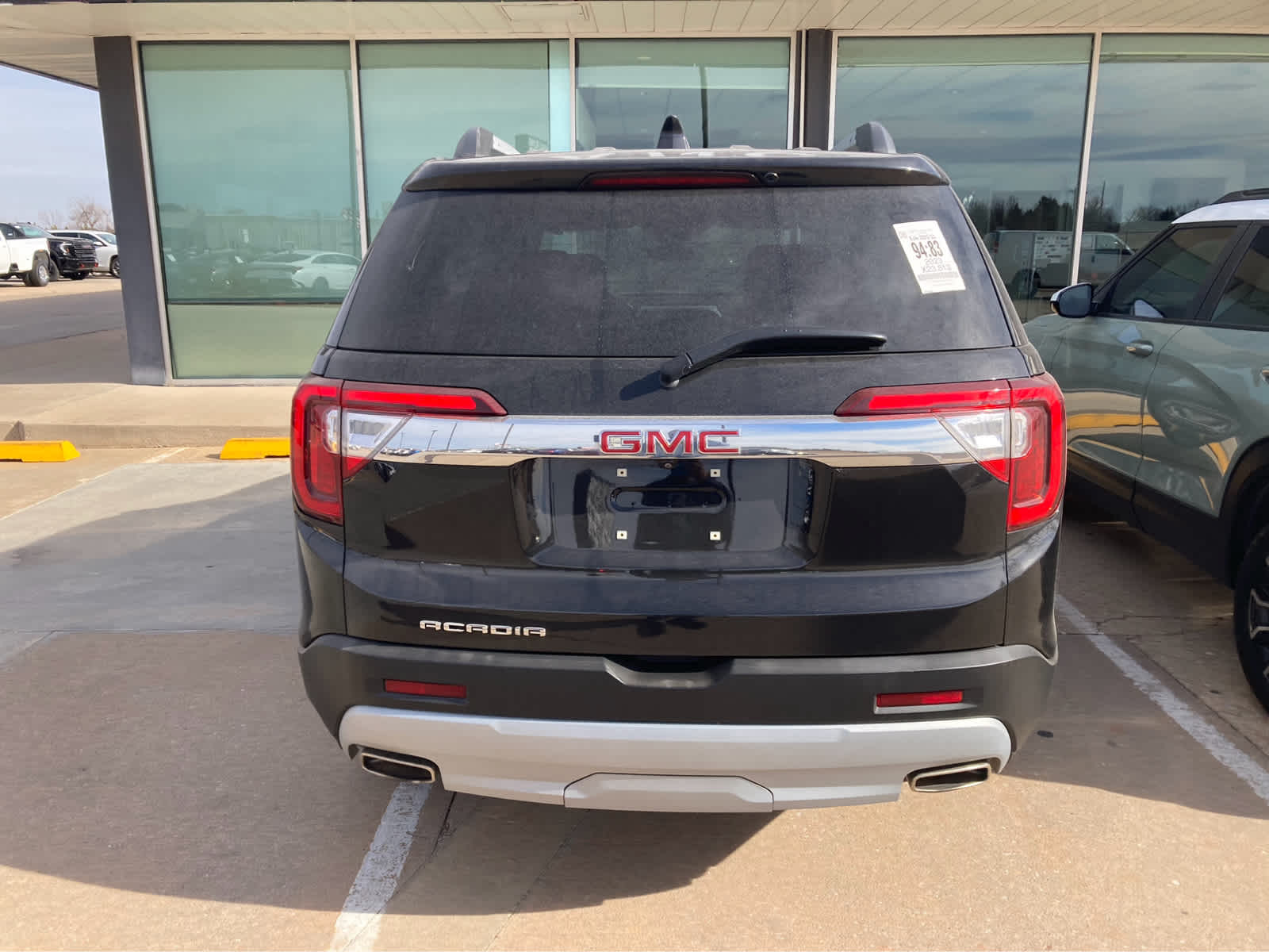 2023 GMC Acadia SLE