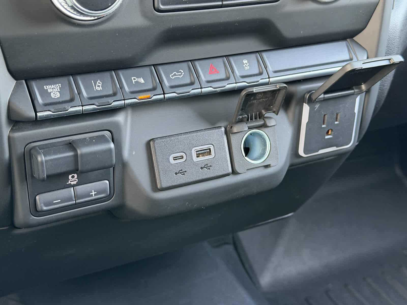 2024 GMC Sierra 2500HD Pro