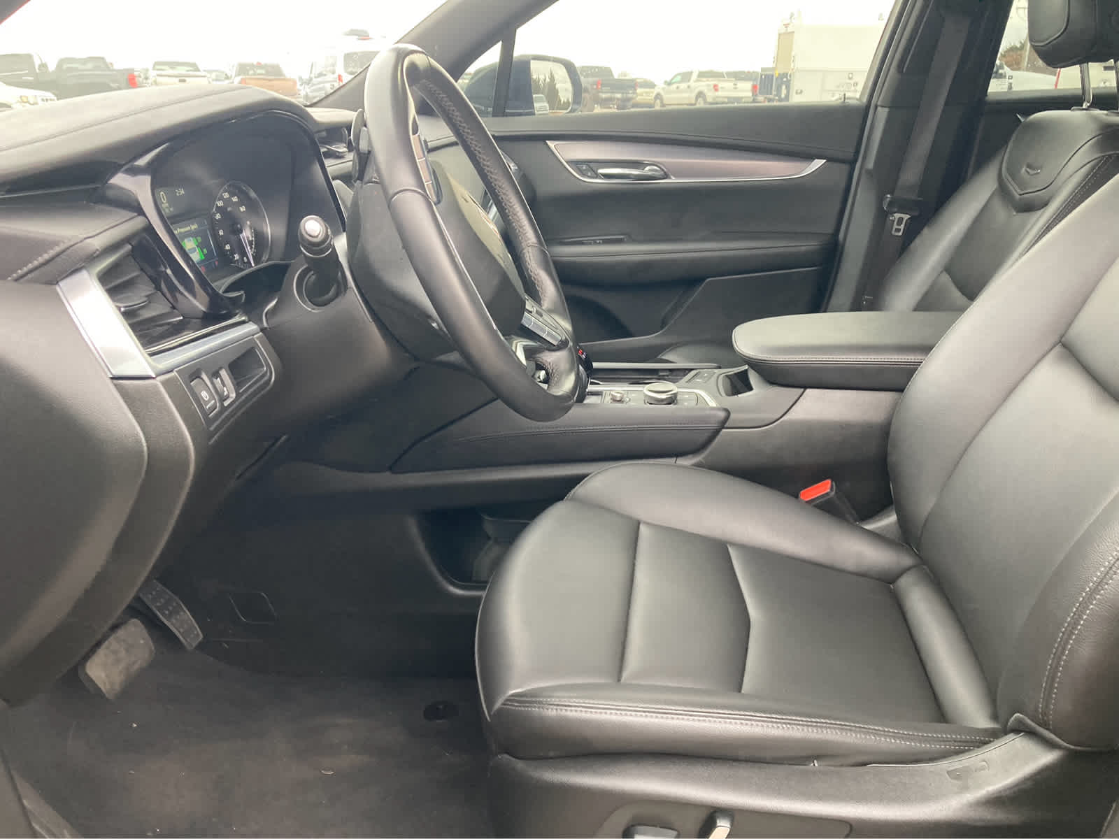 2025 Cadillac XT6 Luxury